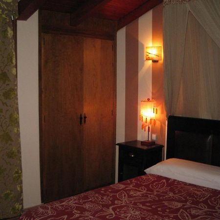 Hotel La Pradera Quintanaentello Chambre photo