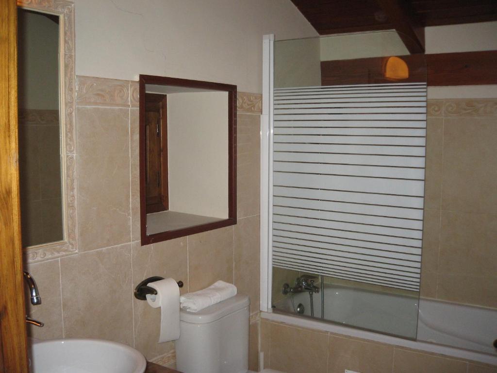Hotel La Pradera Quintanaentello Chambre photo