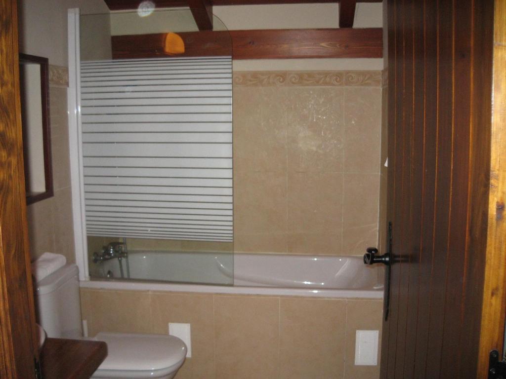 Hotel La Pradera Quintanaentello Chambre photo